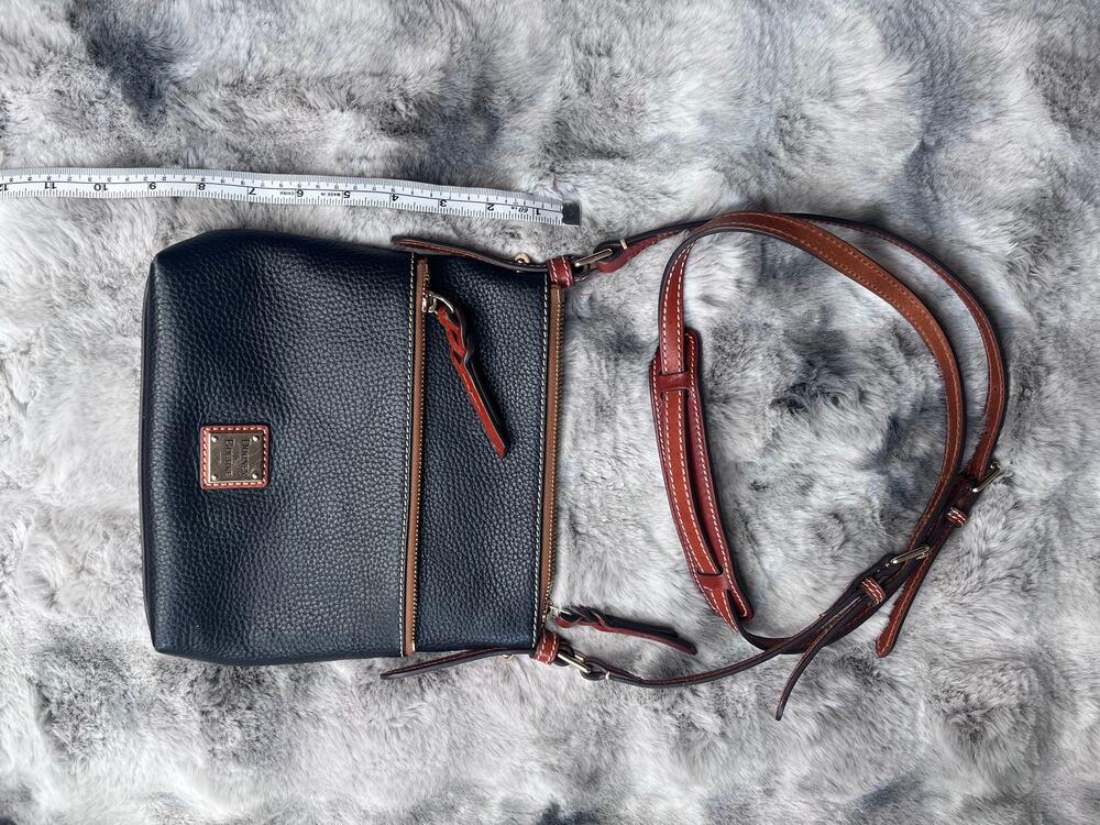 Dooney & Bourke Small Leather Crossbody Bag Black Brow - Picture 1 of 3